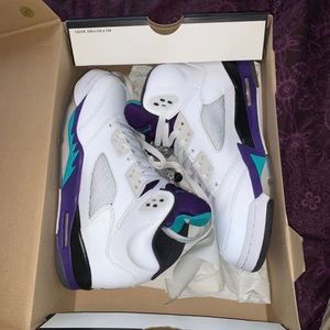 Air Jordan Retro 5 sneakers